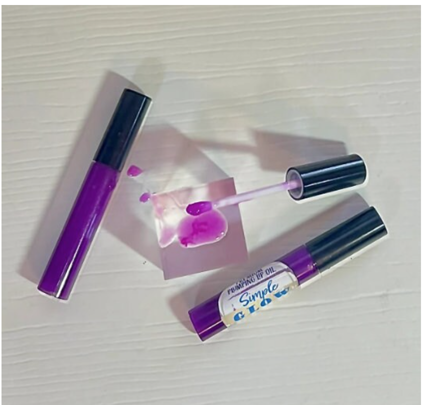 VIOLET Plumping Lip Oil - Vitamin C, Hyaluronic Acid, Peptides, CoQ10 | Natural Sheer Plumping Lip Gloss